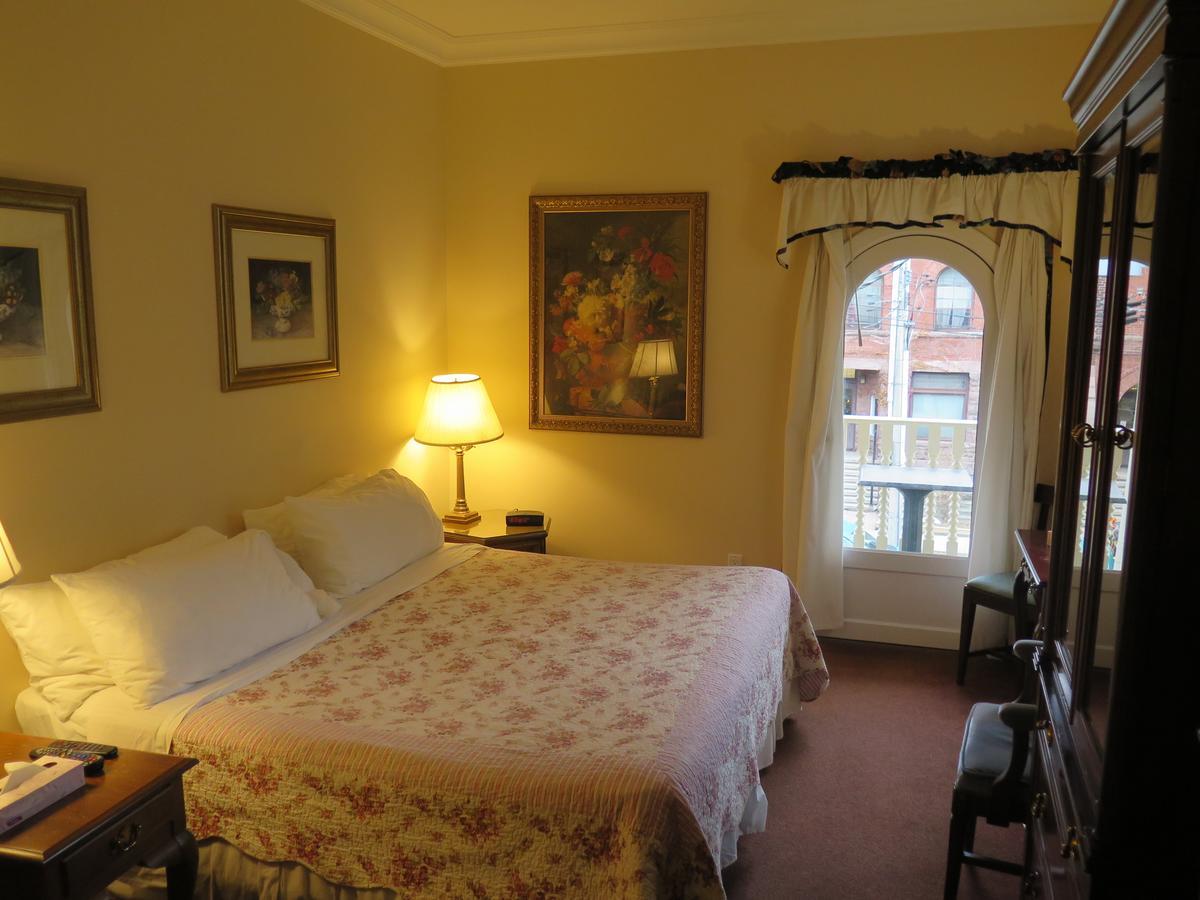 King or Queen Room
